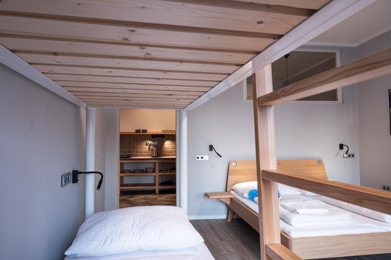 Art Hostel & Apartments Двур-Кралове-над-Лабем Экстерьер фото
